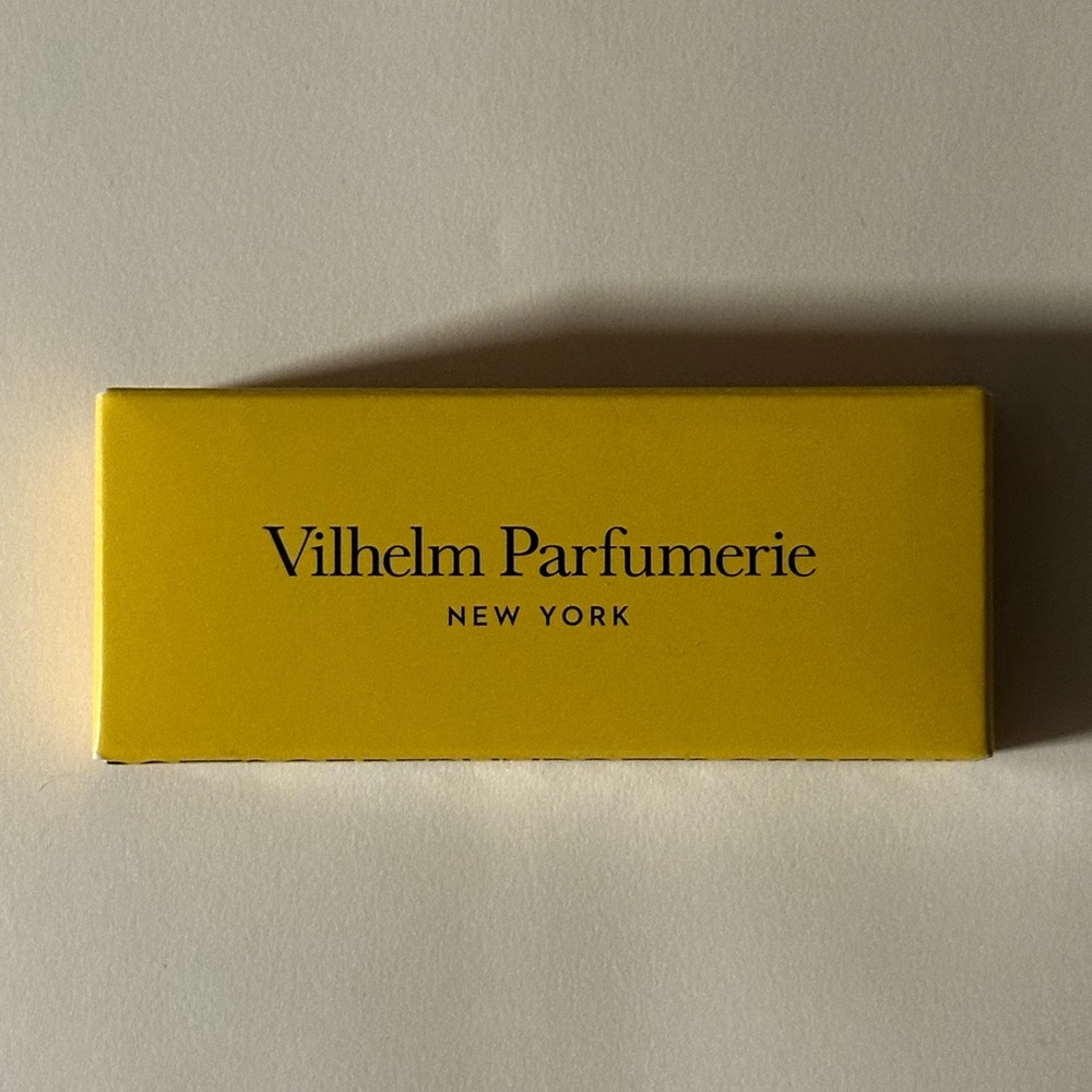 Poets of Berlin Eau de Parfum - Picture 2 of 6
